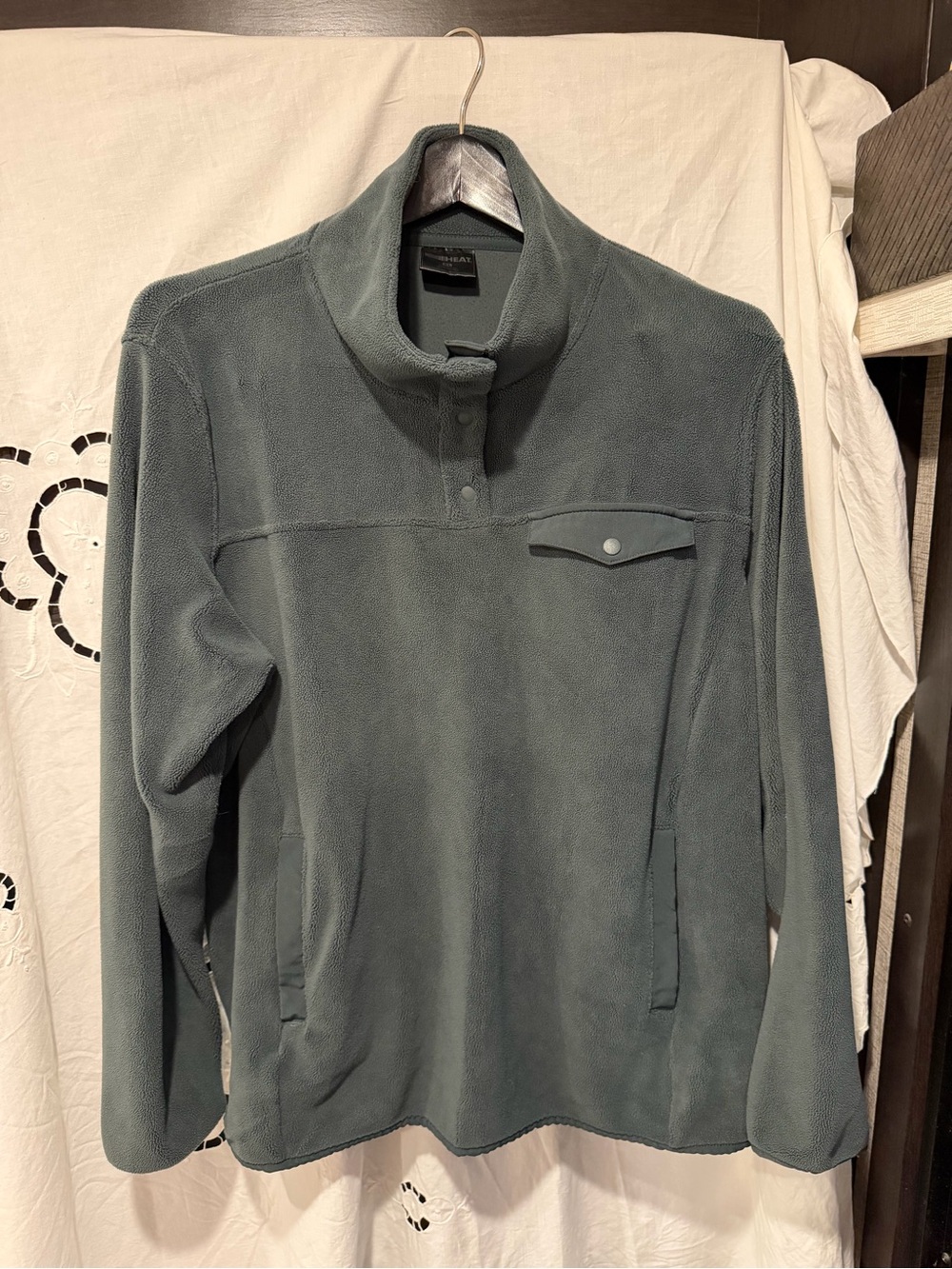 B3 HEAT Men’s XL Fleece Pullover Gray Green Snap Front Outdoor Hiking gorpcore